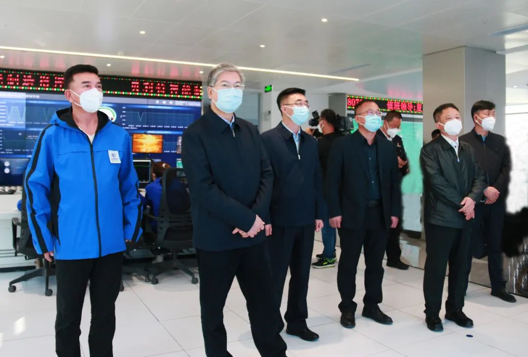 Liu Kewei, vicepresidente de la región autónoma de Ningxia Hui, visitó la empresa Beilite para investigar la seguridad de la producción y el trabajo de prevención y control de COVID-19 